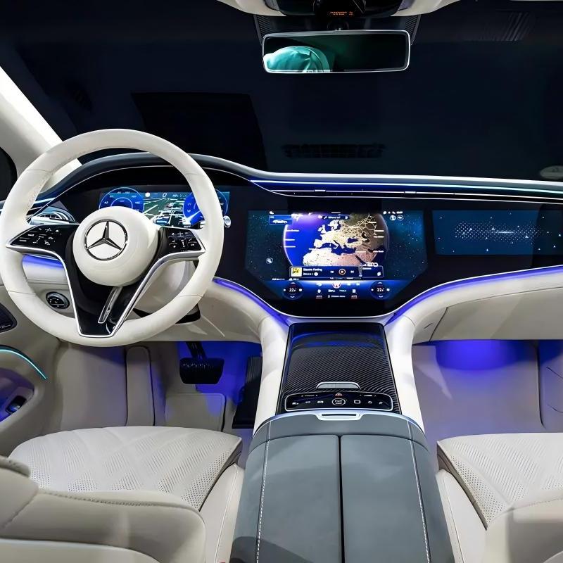 BENZ EQS